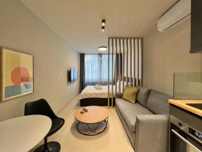 #Aura Apartments & Suites V6